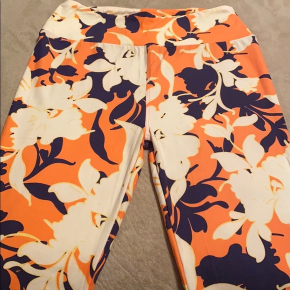 ❎SOLD❎NEW❣️Lularoe leggings - Picture 2 of 4